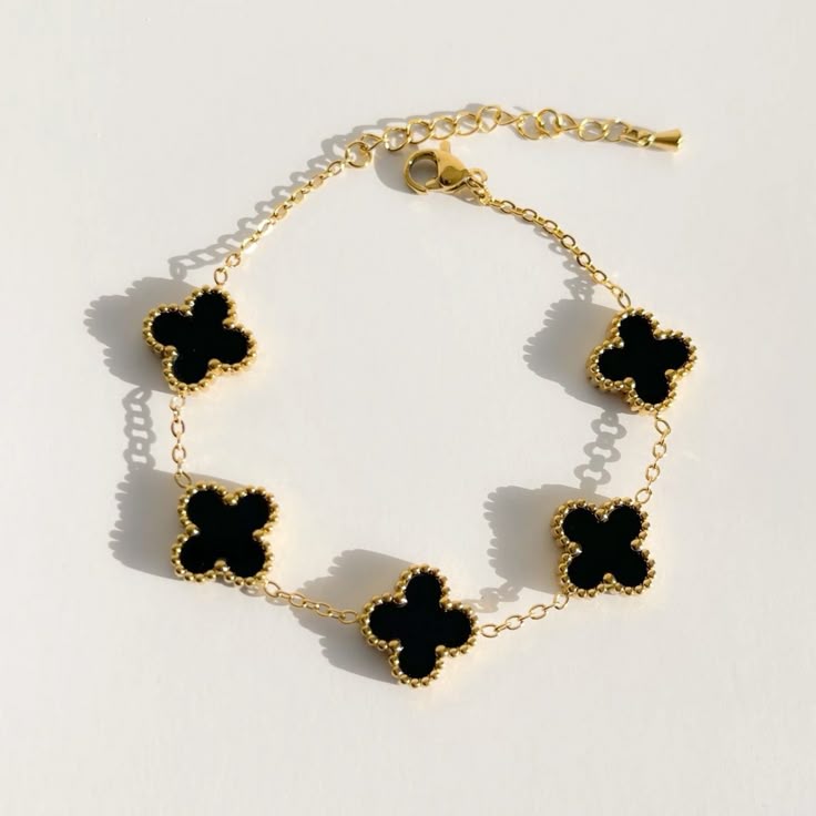 Léïa – Bracelet Trèfle Doré 18K