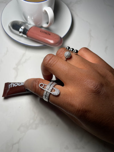 Pin Diamond Ring – Bold Meets Elegance